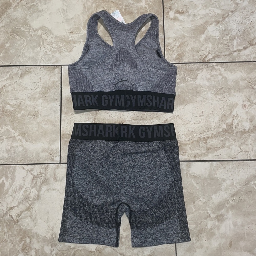 Gymshark Set - Picture 2 of 2